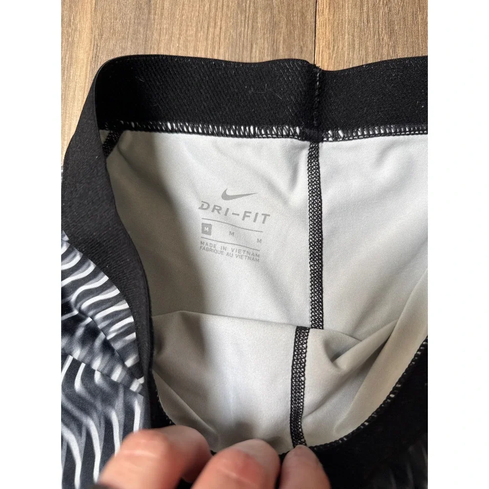 Nike Pro Shorts Medium‎ Black White Optic Print Dri-FIT Athletic Compression